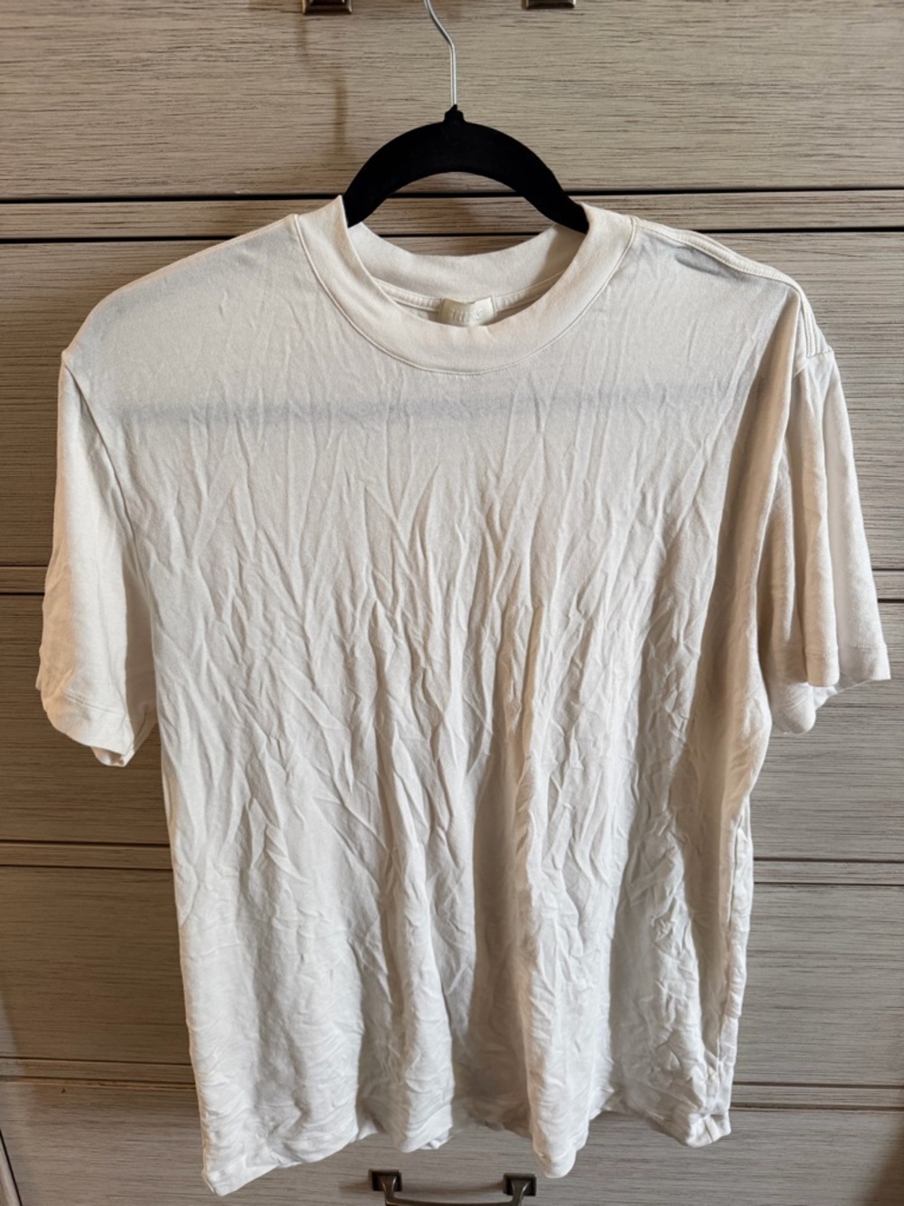 Classic Women’s Crew Neck T-Shirt in Cream